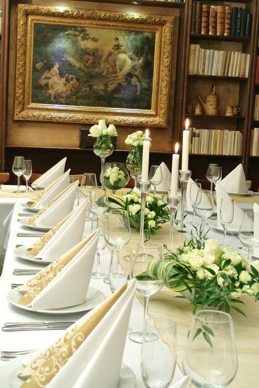 U Semika Hotel
